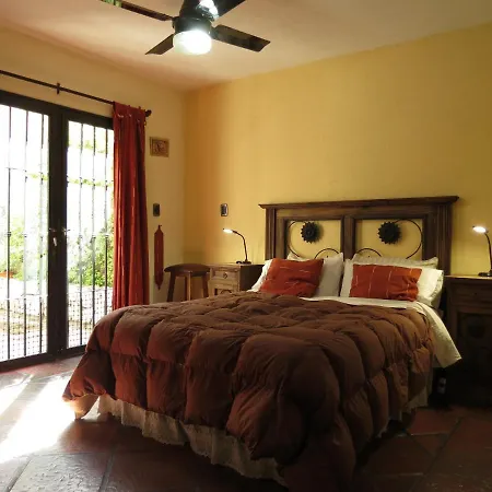 Quinta Montaña - Casa entera grupo o familia 8-10 personas - céntrica, piscina - Todas las comodidades! Mendoza Exterior foto
