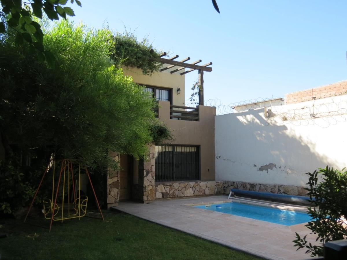 Quinta Montaña - Casa Entera Grupo O Familia 8-10 Personas - Céntrica, Piscina - Todas Comodidades! Mendoza